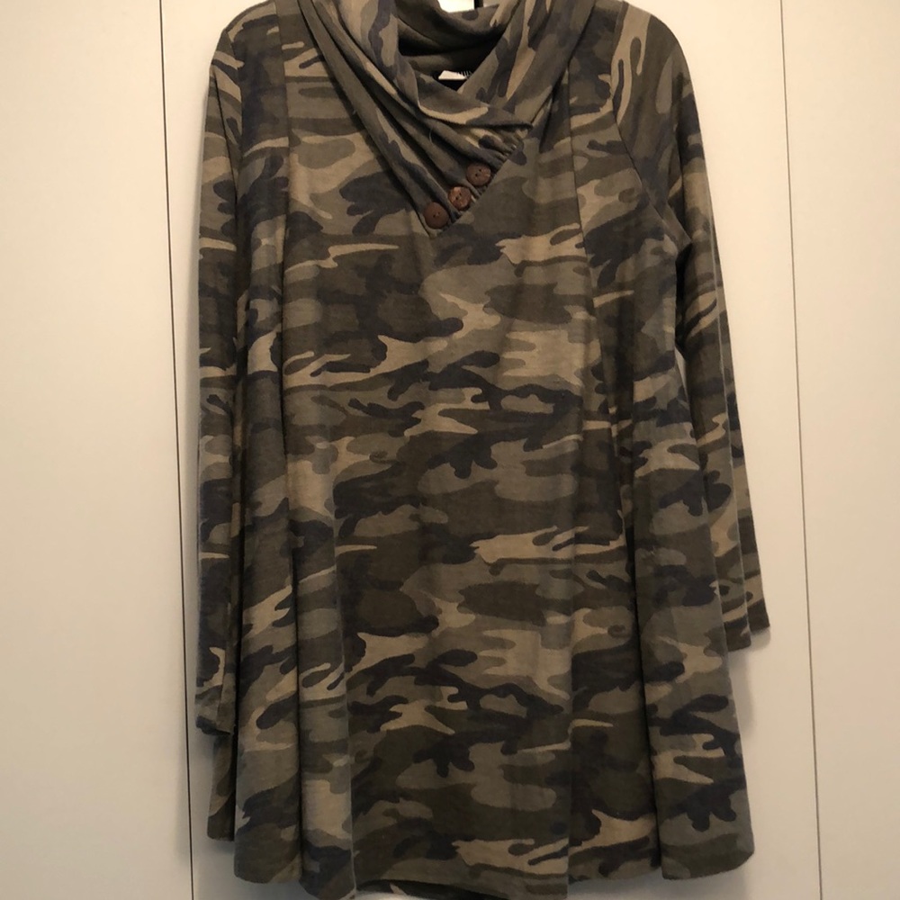 Heimish USA top, size 2x